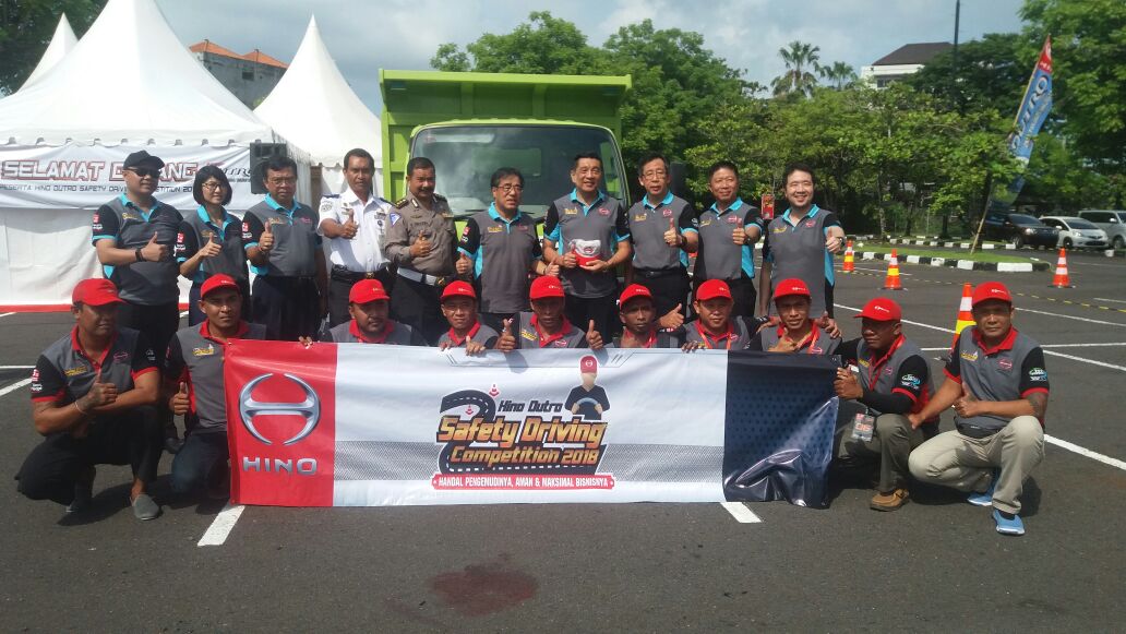 Hino Dutro Safety Driving Competition Berlanjut di Bali, Handal Pengemudinya, Aman dan Maksimal Bisnisnya