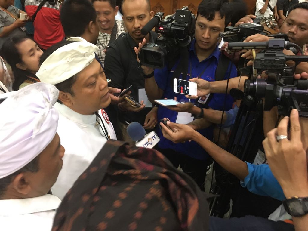 Mantra – Kerta akan Lanjutkan Program Simantri dan Sekolah Bali Mandara