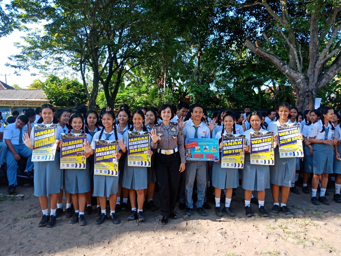 Selamatkan Generasi Muda, Polwan Polda Bali Terjun Ke Sekolah-Sekolah