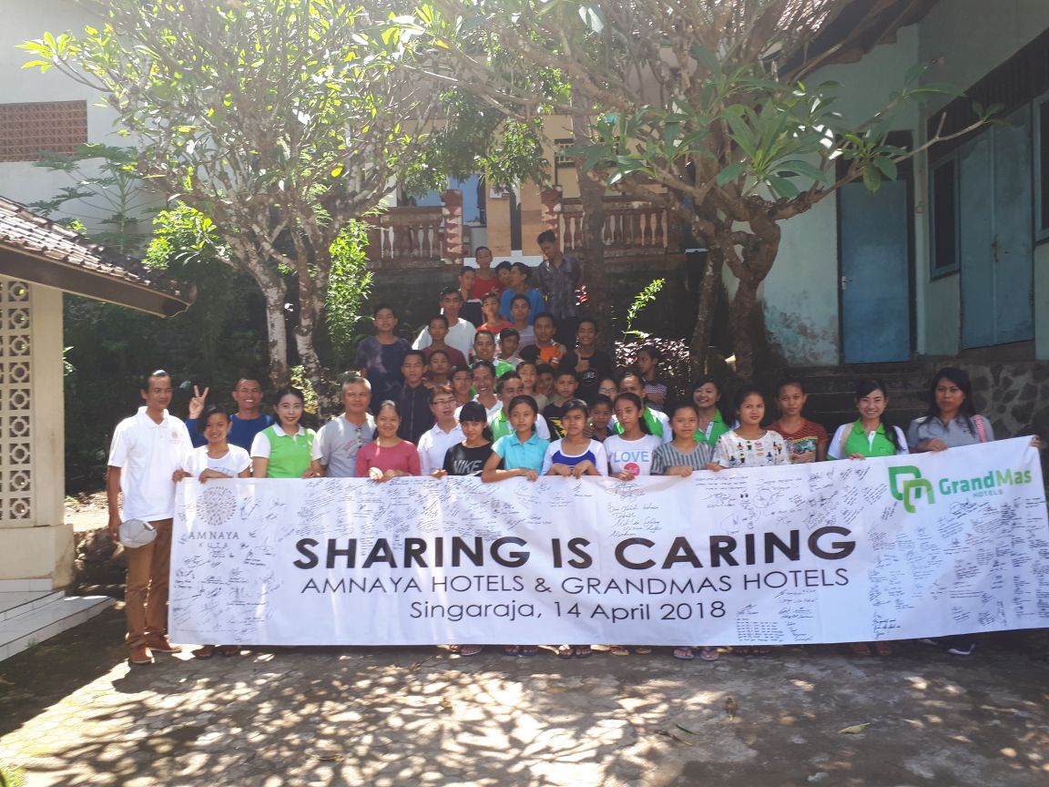 Amnaya Resort Kuta dan Grandmas Hotels Peduli Panti Asuhan di Buleleng