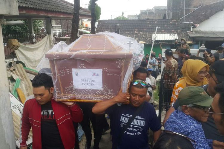 Satu Korban Bom di Gereja Pantekosta di Makamkan di Solo