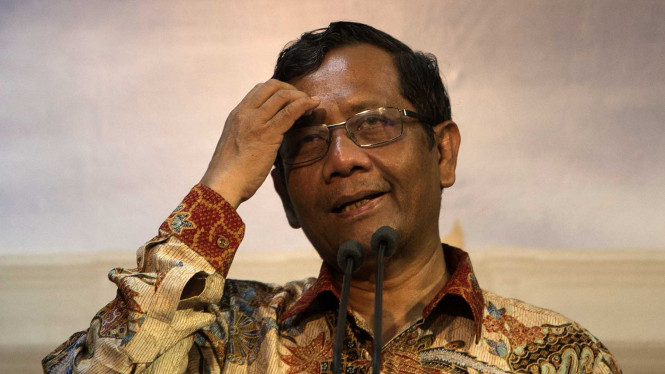 Jengkelnya Mahfud Dikirim Meme “Saya Pancasila, Saya Rp 100 Juta”…