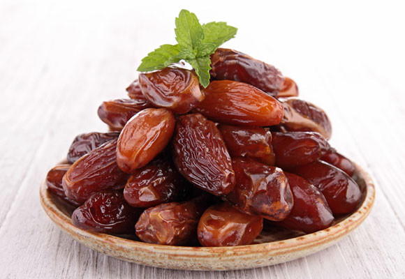 Ini Cara Membedakan Kurma yang Manis Asli dengan Manis Buatan