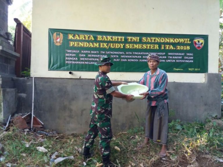 Pendam IX Udayana Pererat Komunikasi Sosial dengan Warga