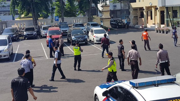 Serangan Bom Terjadi Lagi, Kini di Mapolrestabes Surabaya
