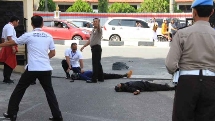 Dua Jurnalis Terluka dalam Serangan di Mapolda Riau