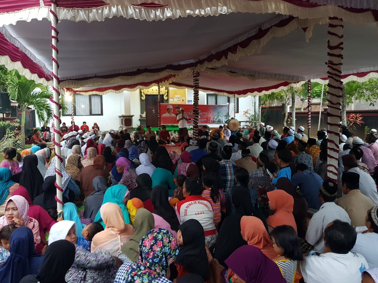 Dukungan Umat Muslim Jembrana Pada Koster-Ace