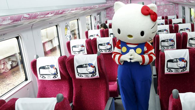 Shinkansen ‘Hello Kitty’ Meluncur di Jepang