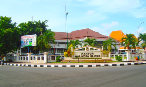 Wali Kota Blitar Samanhudi Absen Pimpin Apel