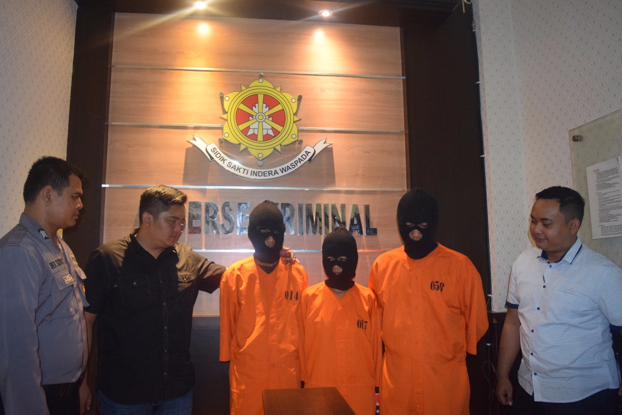 Komplotan Pembobol Alfamart Diringkus Polres Badung, Pelaku Masuk Dengan Cara Jebol Plafon Toko