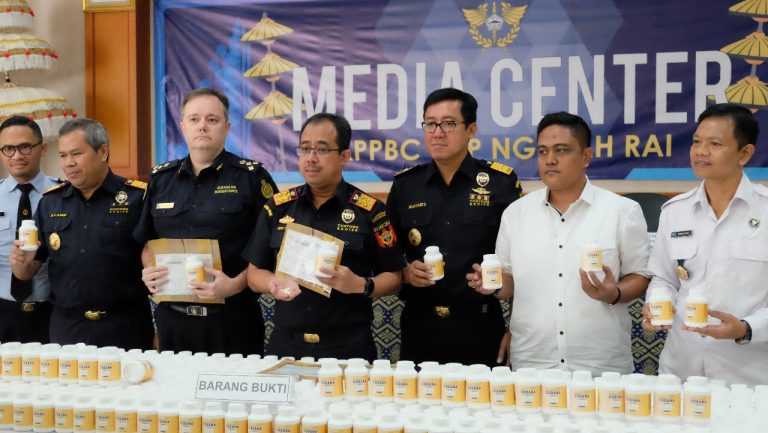 Bea Cukai Ngurah Rai Cegah Penyelundupan 600 Ribu Butir Sediaan Narkoba