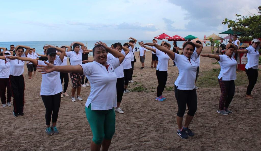 Santhini Bali Serukan Jaga Kebugaran Dan Kebersihan Lingkungan