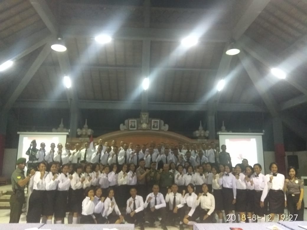 Anggota Paskibraka Diberi Motivasi Oleh Dandim Klungkung