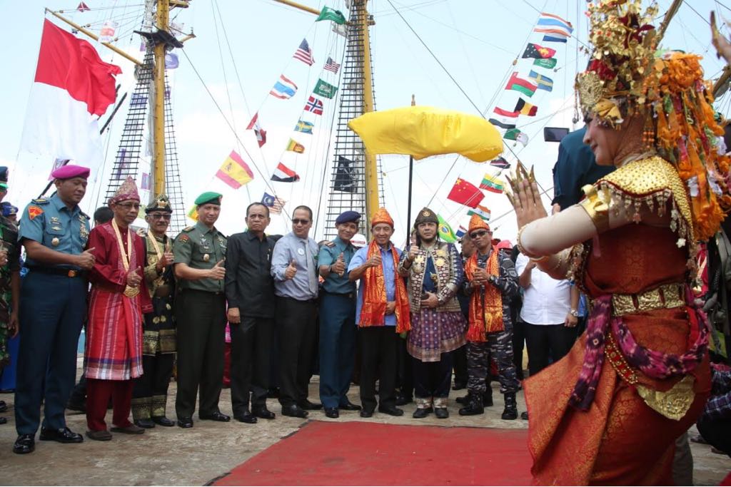 Turut Memeriahkan Asian Games XVIII,KRI Dewaruci Gelar Open Ship Bagi Masyarakat Umum Kota Palembang