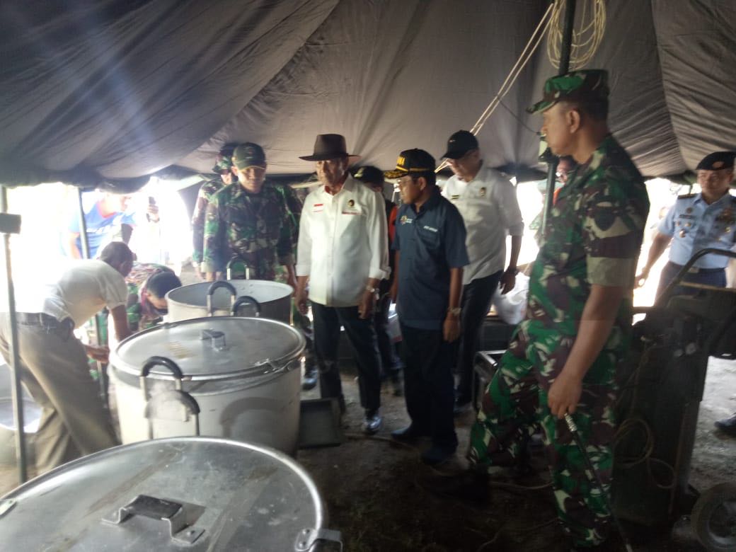 Menkopolhukam Tinjau Kesiapan Logistik Untuk Korban Gempa Di Lombok Utara
