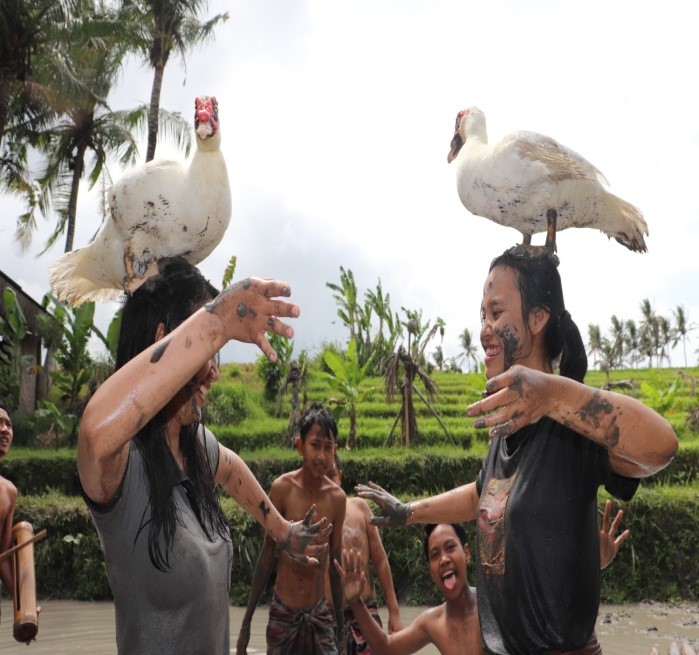 Mepatingan,Atraksi Seni Bela Diri Yang Patut Dicoba