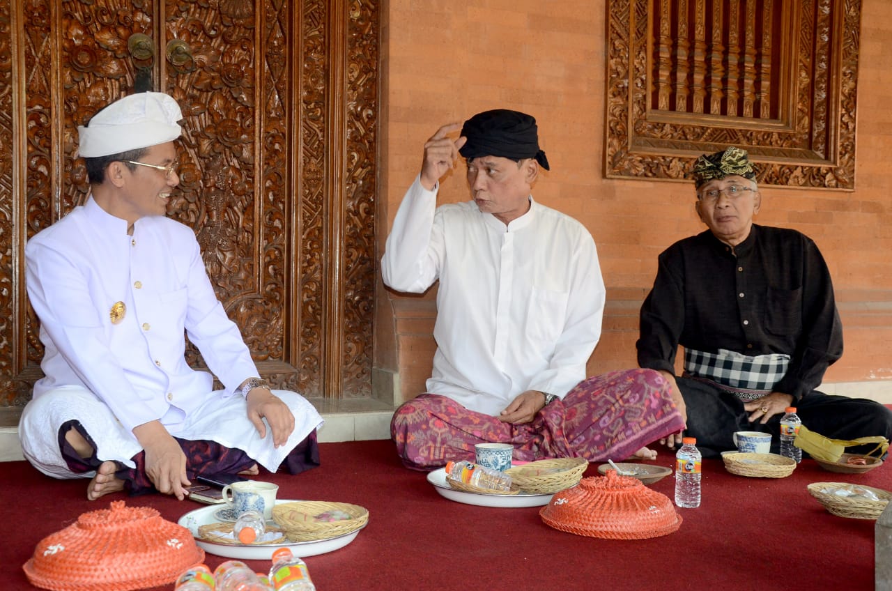 Menjabat 10 Hari, Hamdani Minta Restu Ke Puri Kesiman