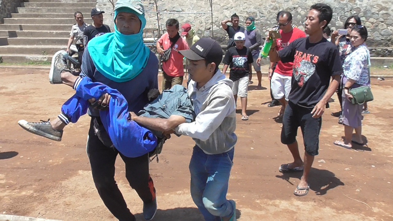 Jatuh Dari Atap, Seorang Pekerja Di Buleleng Langsung Tewas
