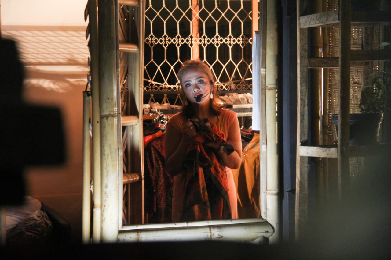 Kisah Perancang Busana Dalam Pentas