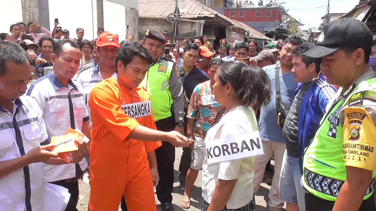 Polisi Gelar Rekonstruksi Pembunuhan Ibu Tiri Di Buleleng