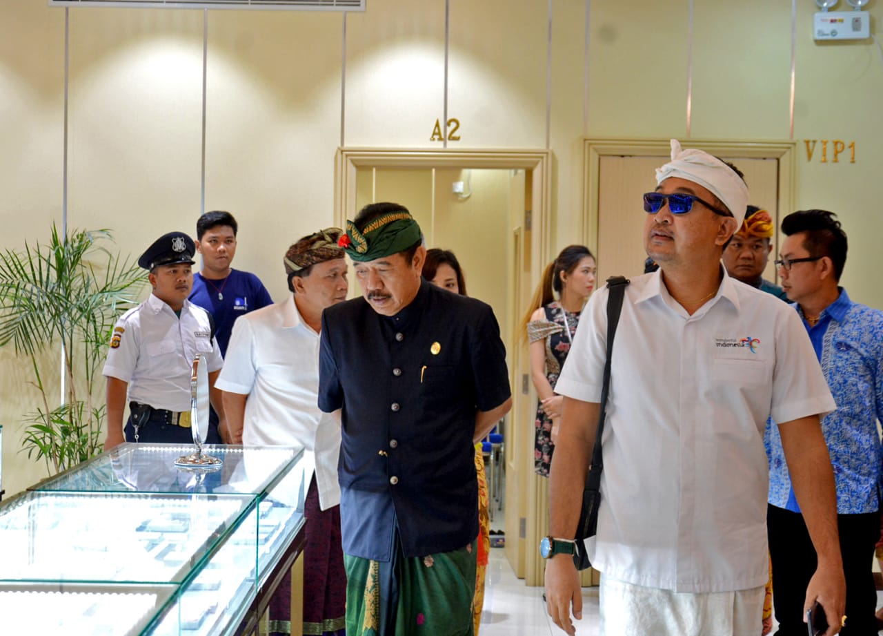 Pemprov Bali Terus Antisipasi Mafia Penjualan Wisatawan Asal Cina Di Bali