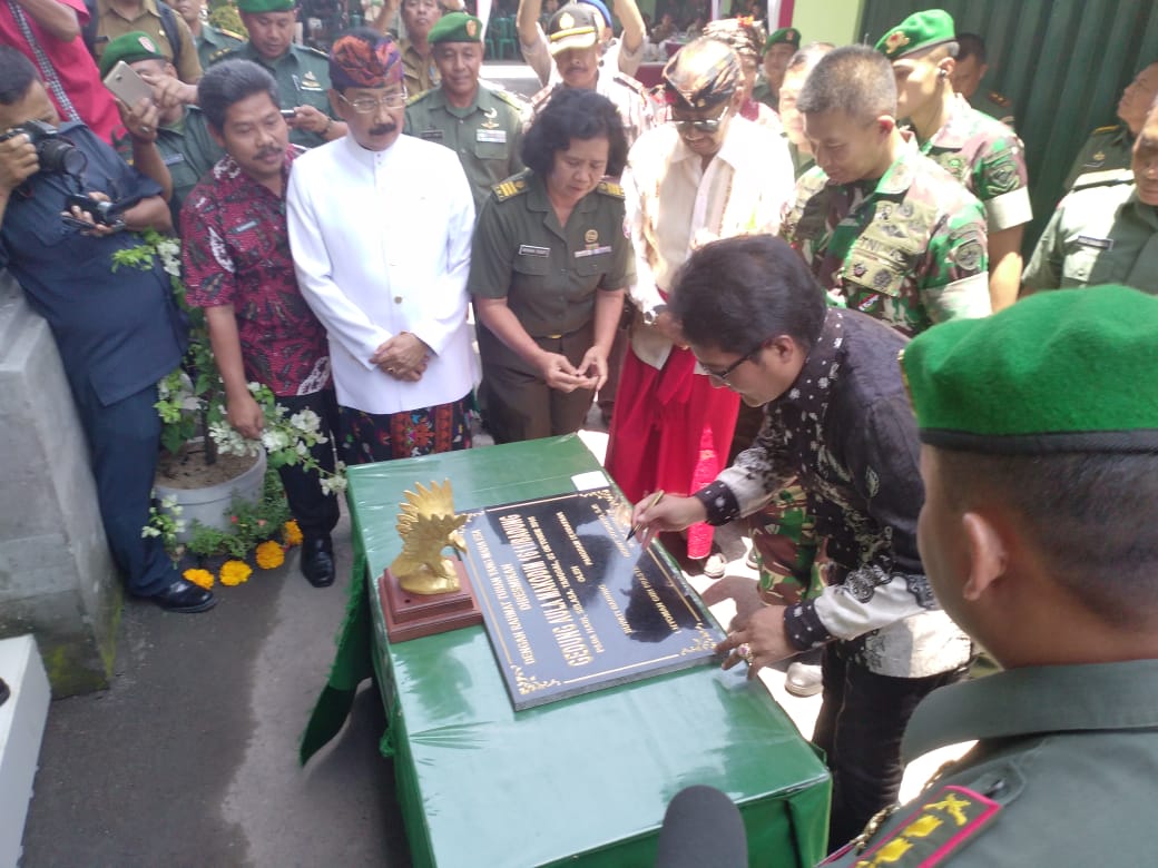 Bupati Giri Prasta Resmikan Gedung Serbaguna Kodim 1611 Badung