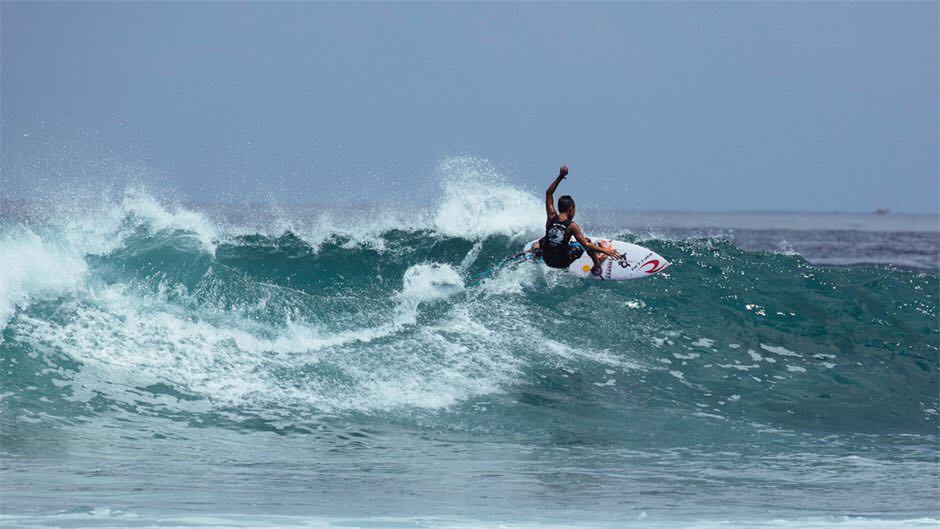 Rip Curl Gelar Kompetisi Surfing Gromsearch 2018 Di Pantai Kuta
