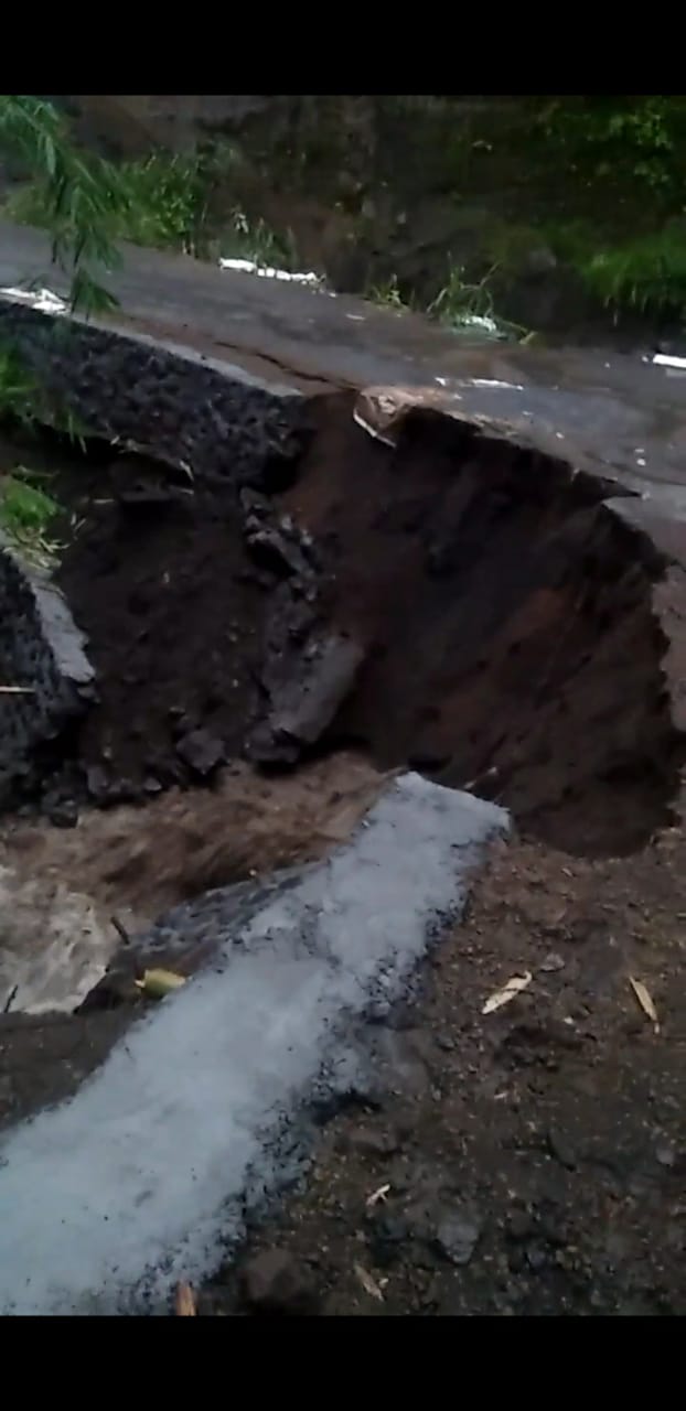 Diguyur Hujan Seharian, 33 KK Desa Sebudi Terisolir