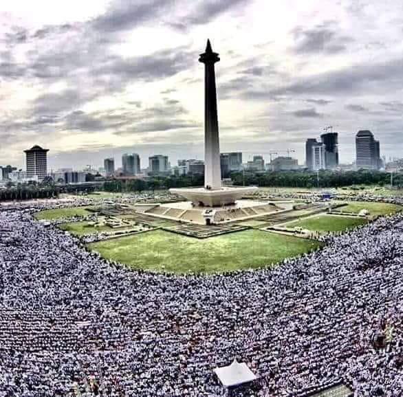 Sisi Lain Dari Reuni 212