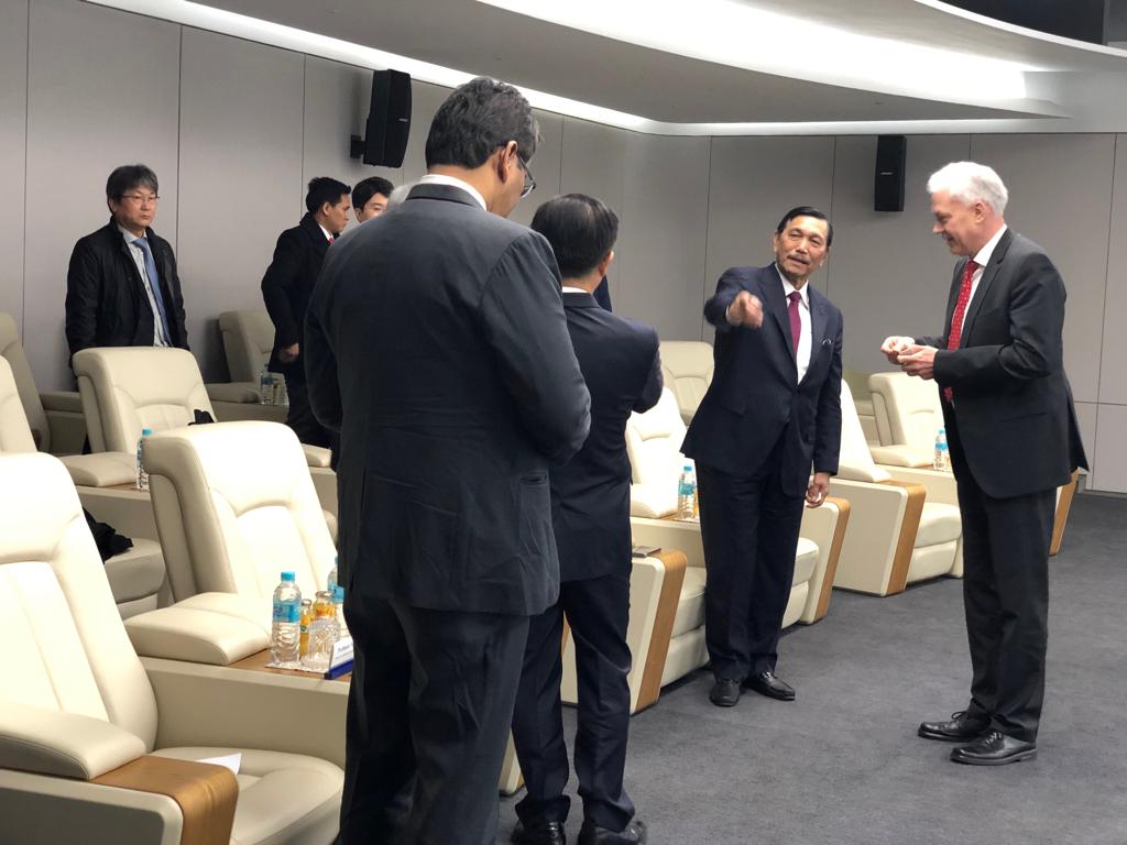 Menko Luhut Undang Investor Mobil Listrik Dan Hidrogen Korea Berinvestasi Di Indonesia