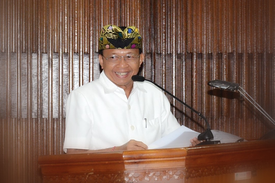 Serahkan DIPA 2019, Gubernur Bali Berikan Enam Arahan Kepada SKPD
