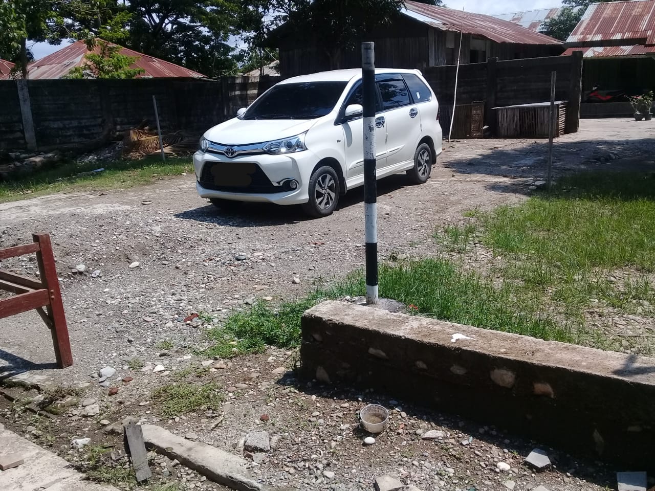 Satgas Sektor Barat RI-RDTL Tangkap Satu Unit Avanza Yang Mencurigakan