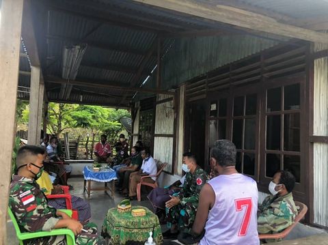 Satgas Yonif RK 744/SYB Pos Damar Turut Bantu Selesaikan Sengketa Tanah Warga