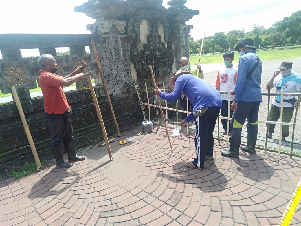 Sering Membongkar Policeline, Petugas Pasang Pagar Benaran di Lapangan Bajrasandi Renon