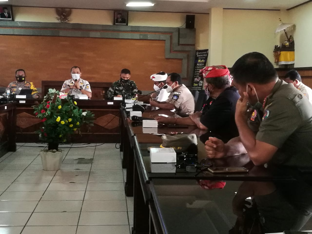 Bersihkan Baliho Secara Massif, Aparat Siap Bersinergi Menuju Wisata CHS