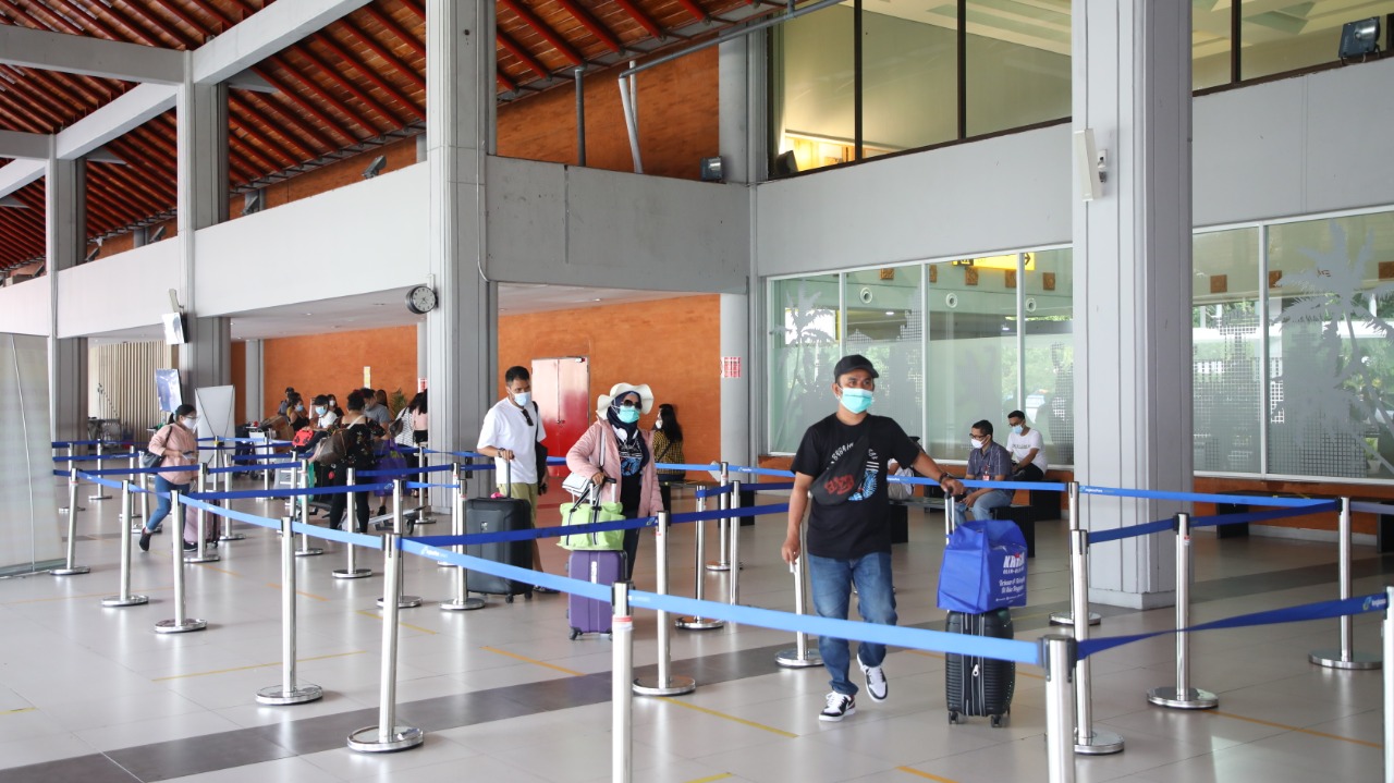 Bandara Ngurah Rai Layani 295 Ribu Penumpang Selama Nataru dengan Prokes Ketat