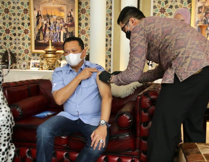 Ketua MPR RI Bambang Soesatyo: Vaksin Covid-19 Aman dan Halal
