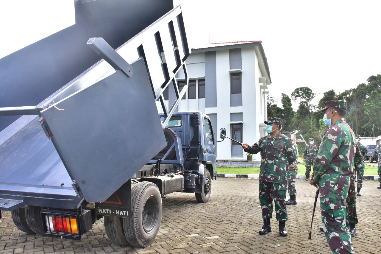 Pangkoarmada III Montivasi Prajurit Tingkatkan Kinerja dan Prestasi