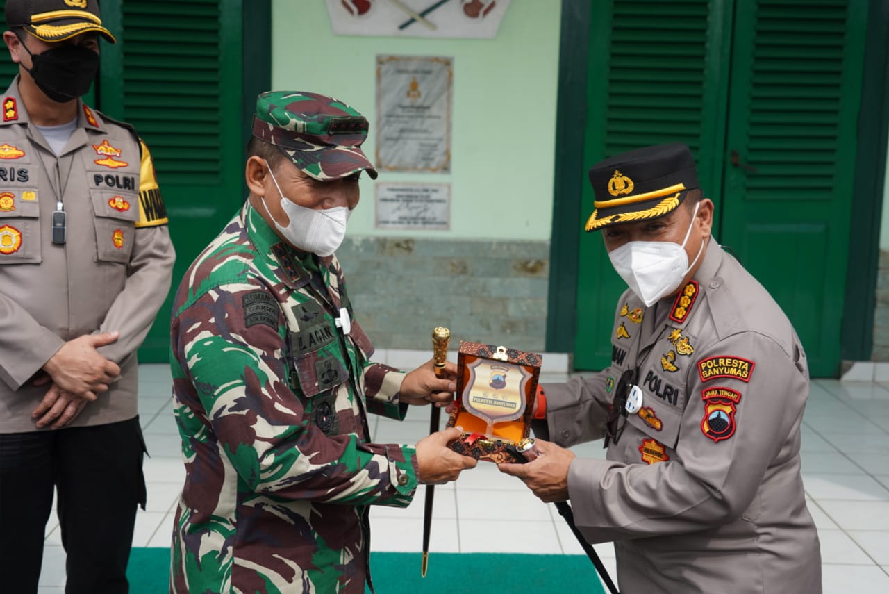 Danrem 071/Wijayakusuma Terima Kunjungan Silahturahmi Kapolresta Banyumas Baru