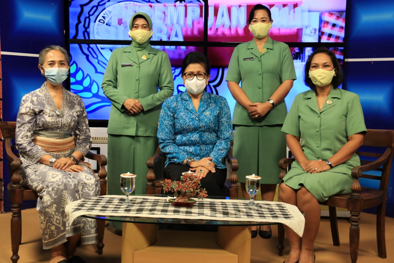 Ny Koster: PKK Prov Bali Terus Sosialisasikan 3M dan Sukseskan Program Vaksinasi Covid-19