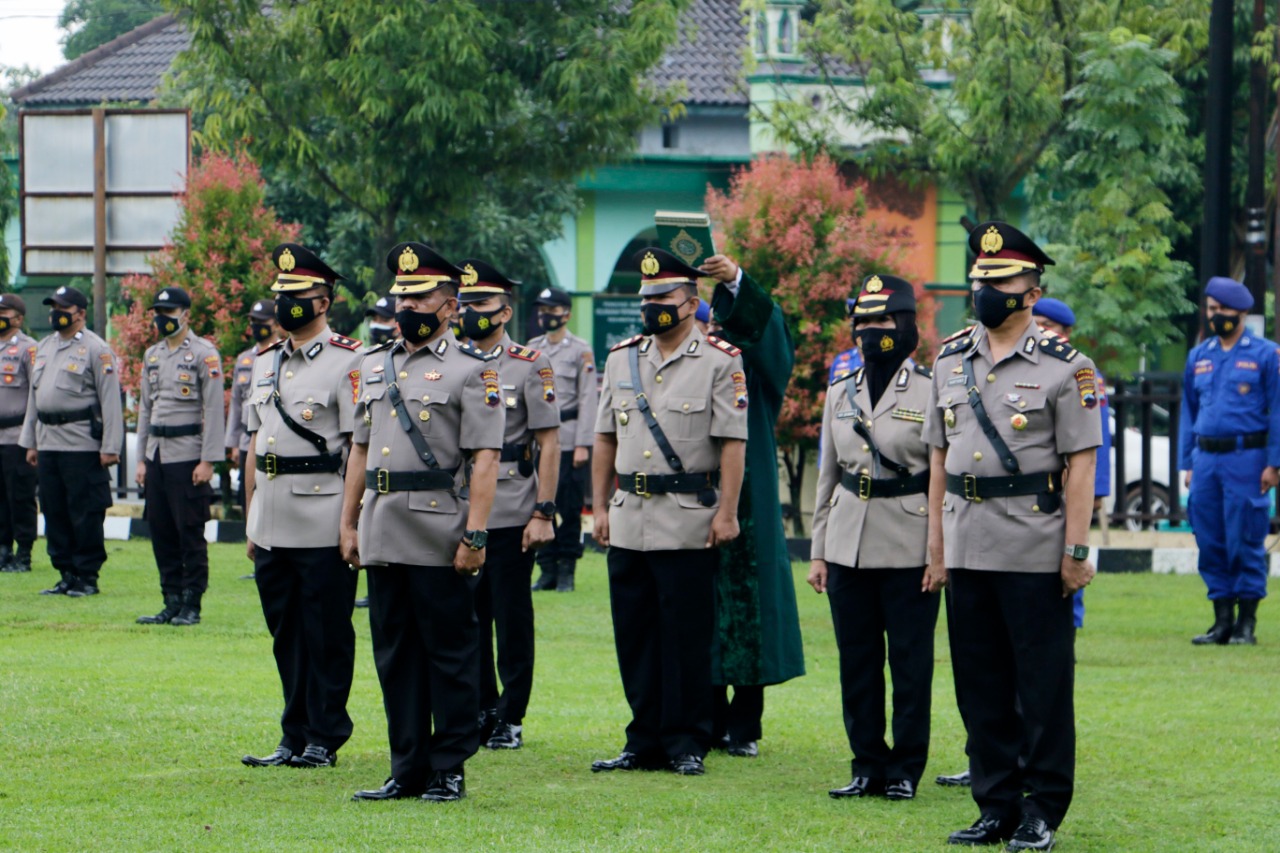 Kapolres Pimpin Sertijab Pejabat di Lingkungan Polres Batang