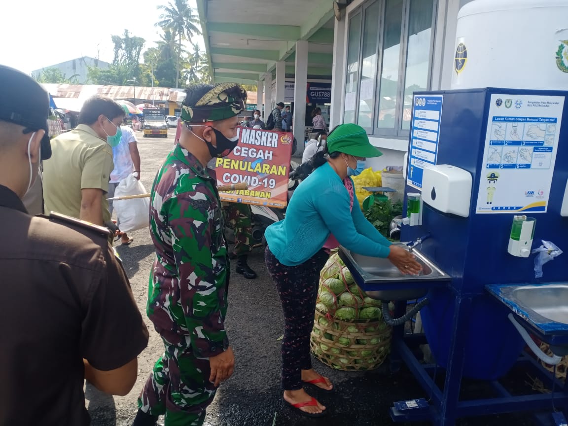 Kodim Tabanan Gandeng Dinkes Rapid Antigen Pengunjung Pasar