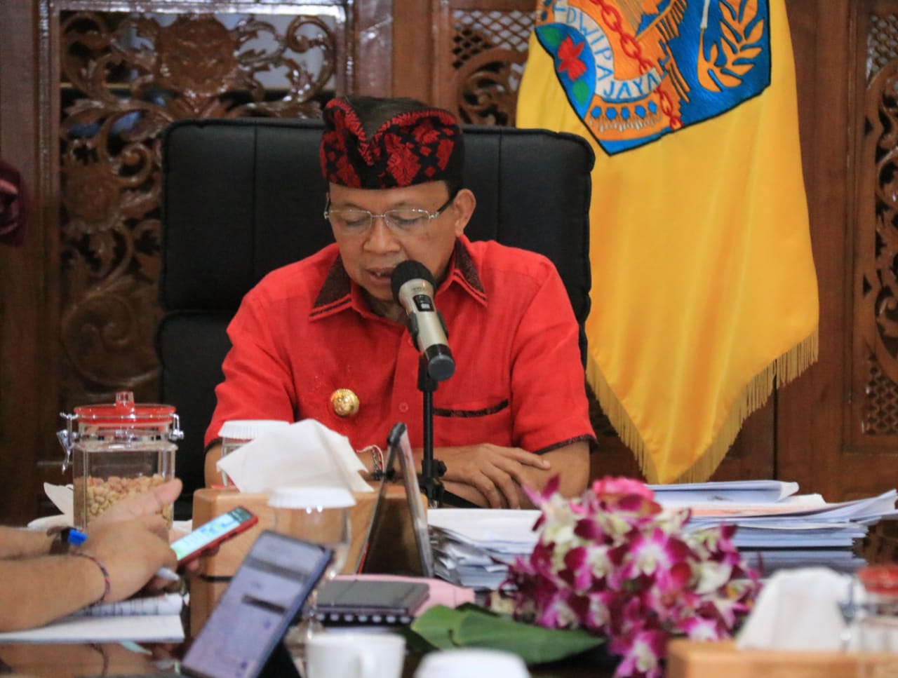 Ikuti Rakor Evaluasi Kebijakan PKM Mikro, Gubernur Koster Perjuangkan Insentif Nakes Tahun 2020