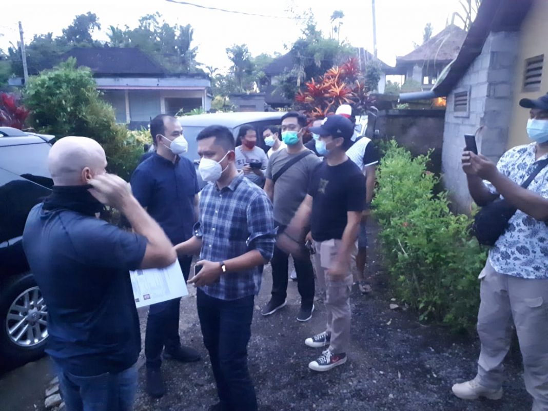 Iklankan Yoga Hingga Orgasme, Bule Australia Ditangkap