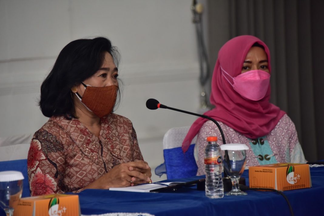 Ketua Jalasenastri Armada II Terima Ketua Cabang dan Pengurus Daerah Jalasenastri Armada II yang akan Sertijab