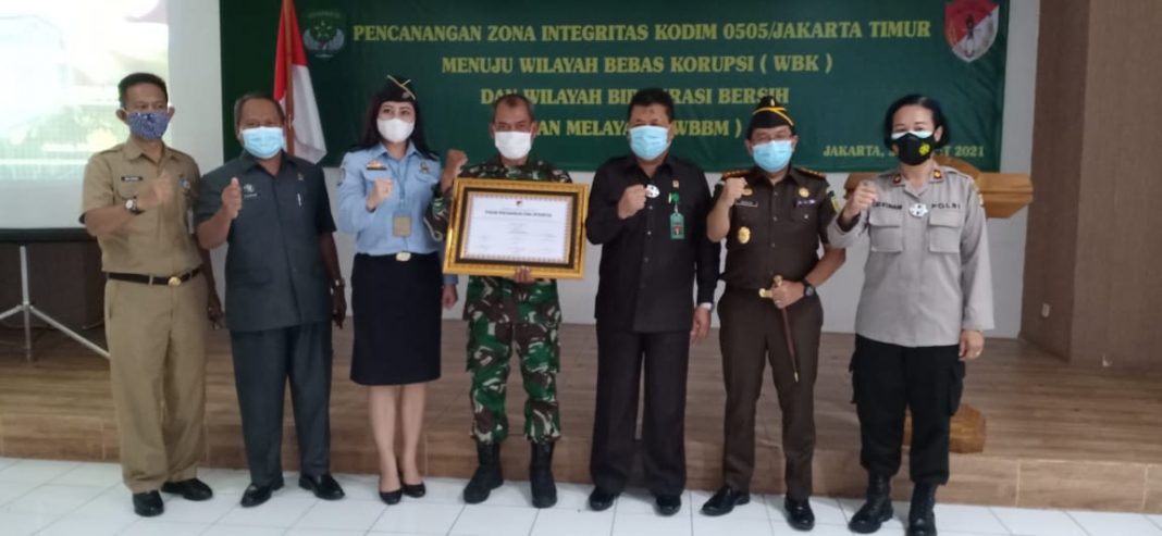 Kodim 0505/JT Giat Penandatanganan Komitmen dan Pencanangan Zona Integritas Menuju WBK, WBBM