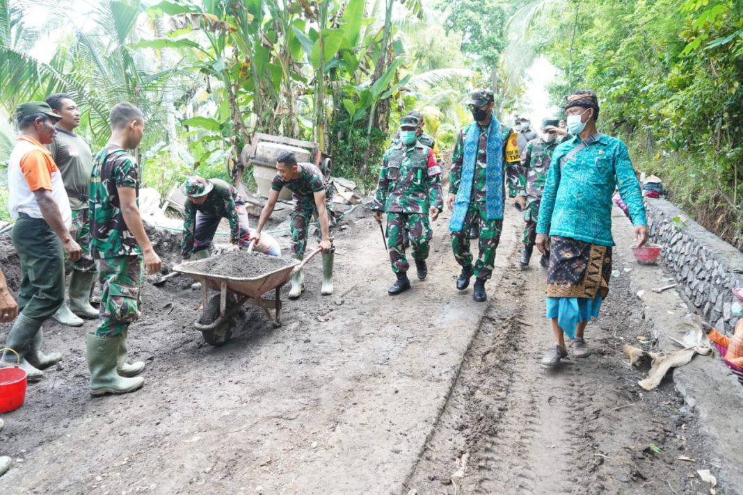 Tim Wasev Sebut Kegiatan TMMD Kodim Jembrana Sangat Bermanfaat dan Melalui Proses Bottom-Up