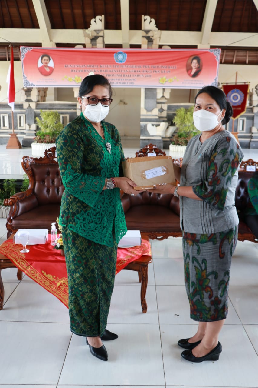 Perangi Stunting dan Gizi Buruk, Ini yang Dilakukan Ny Putri Koster