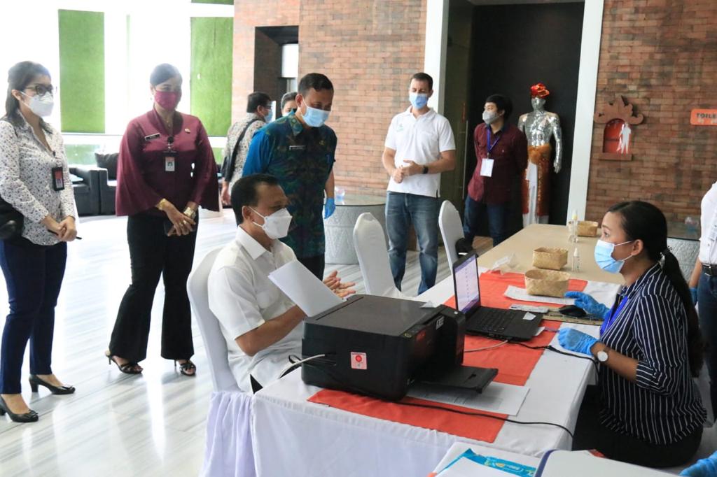 Besok, Vaksinasi Covid-19 di Zona Hijau Dimulai