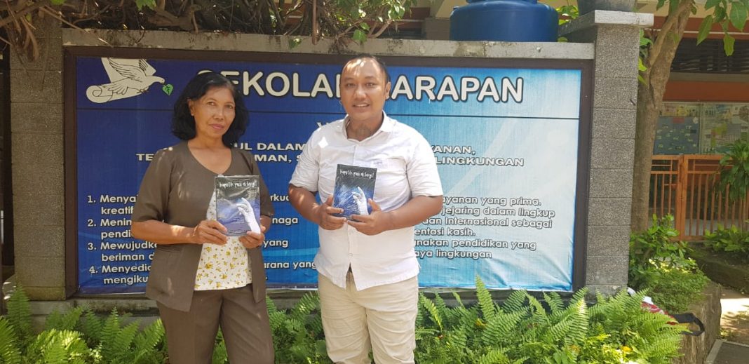 SMAK Harapan Rilis Buku Puisi ‘Kupetik Puisi di Langit’
